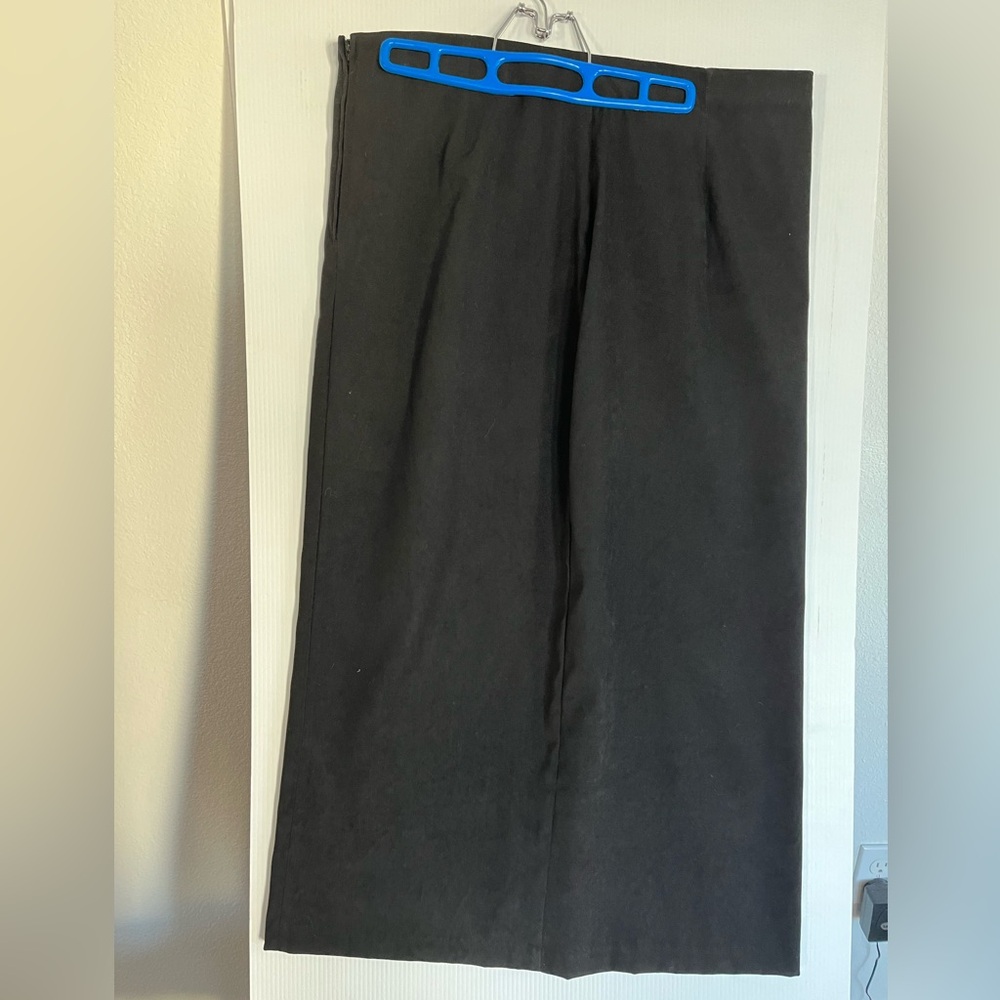 DRESSBARN black skirt